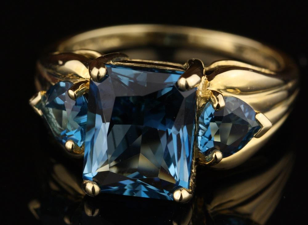 London-Blue-Topaz-Ring