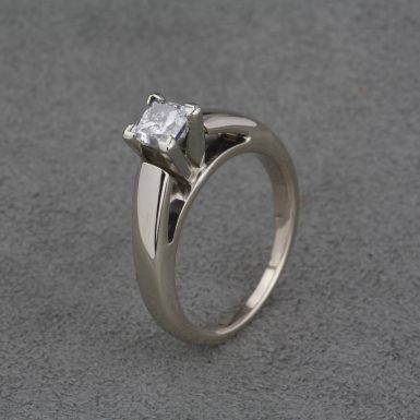 Pre-Owned-Princess-Cut-Diamond-Ring