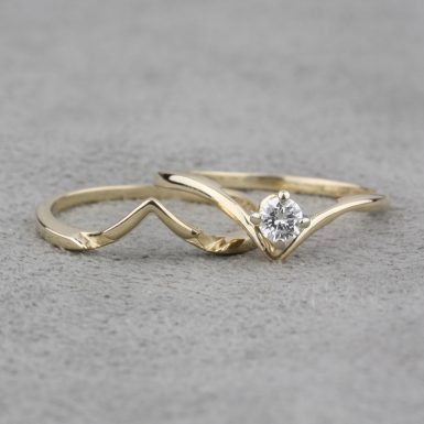 Pre-Owned-14-Karat-Yellow-Gold-Diamond-Engagement-Set