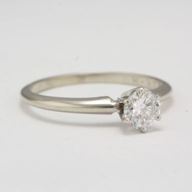 Pre-Owned 14 Karat White Gold Diamond Ring