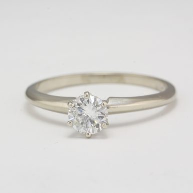 Pre-Owned 14 Karat White Gold Diamond Ring