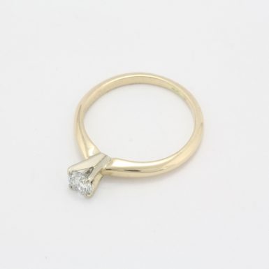 Pre-Owned 14 Karat Yellow Gold Diamond Engagement Ring