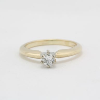 Pre-Owned 14 Karat Yellow Gold Diamond Engagement Ring