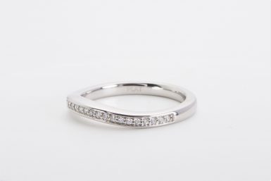 Pre-owned Platinum Diamond Contour Wedding Band