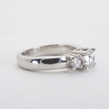 Pre-owned Platinum Diamond Engagement Ring