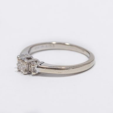 Pre-Owned 10k Princess-Cut Diamond Ring