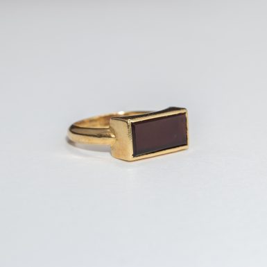 Vintage 18k Sardonyx Ring