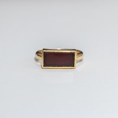 Vintage 18k Sardonyx Ring