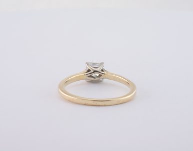 Pre-Owned 14K Princess Cut Diamond Solitaire Engagement Ring