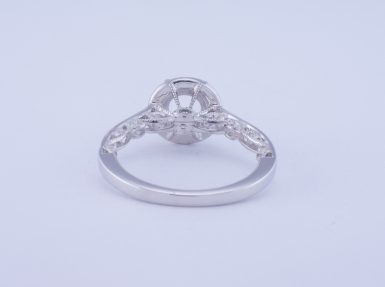 Pre-Owned Platinum VS Diamond Ring Mounting