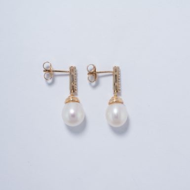 14k Pearl and Diamond Drop Style Earrings