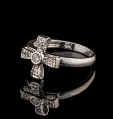 Pre-Owned Diamond Cross Ring in 14K White Gold